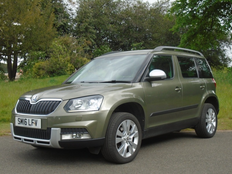 Skoda Yeti Outdoor Se L Tsi SM16LFV Green #2