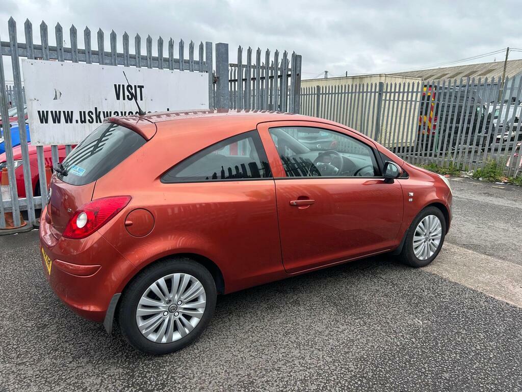 Vauxhall Corsa 1.2 16V Excite Euro 5 Orange #4