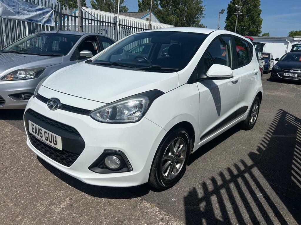 Hyundai I10 1.2 Premium Euro 5 EA16GUU White #2