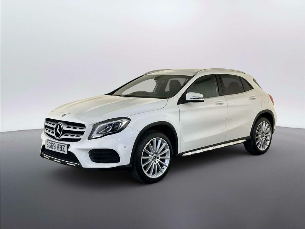 Mercedes-Benz GLA Class 1.6 Gla200 Amg Line Edition Suv SG69HBZ White #4