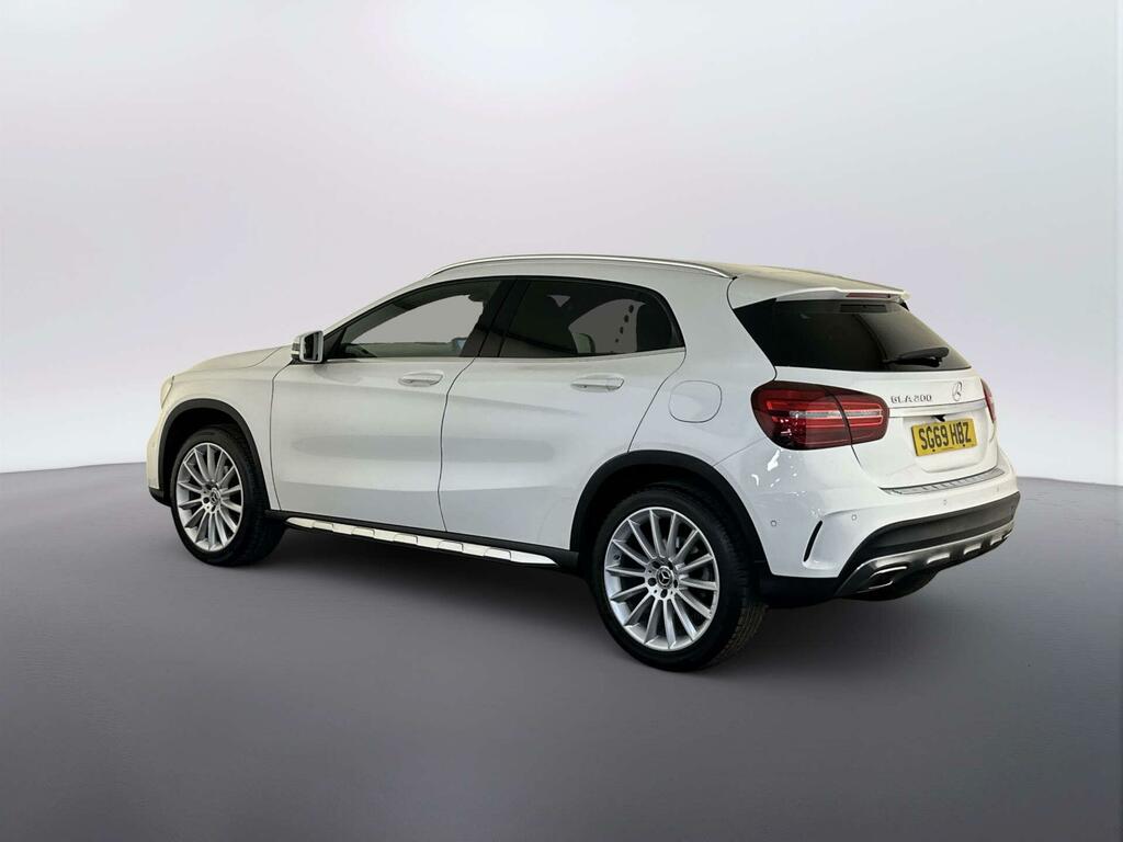 Mercedes-Benz GLA Class 1.6 Gla200 Amg Line Edition Suv SG69HBZ White #6