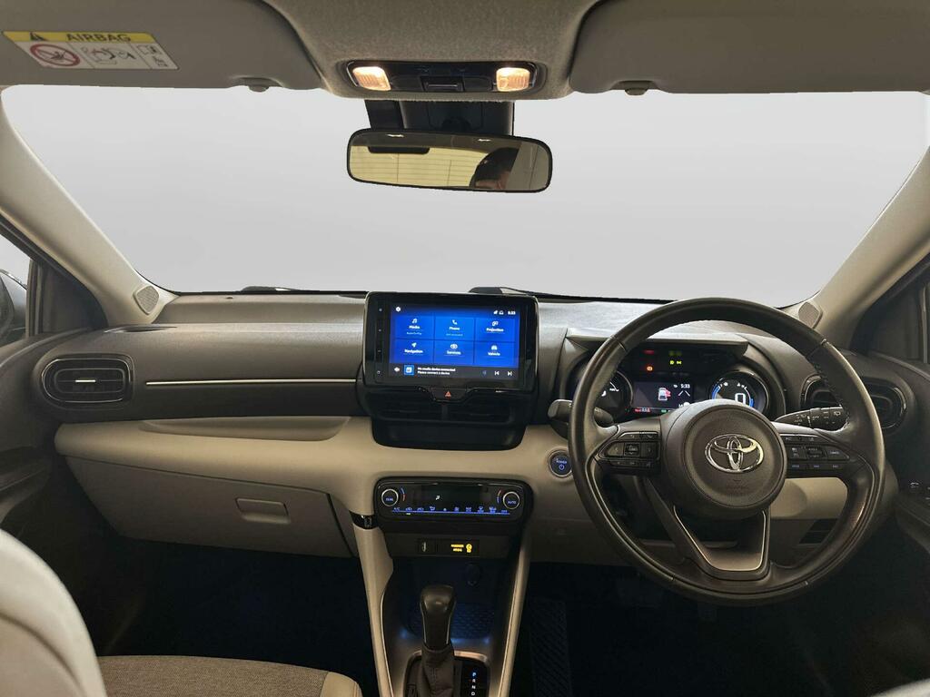 Toyota Yaris 1.5 Vvt-h Excel Hatchback Hybrid E-cvt DE72EZK Black #2
