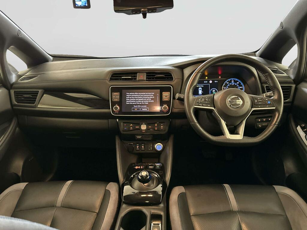 Nissan Leaf 62Kwh E Tekna Hatchback 217 Ps YV21SJO Black #2