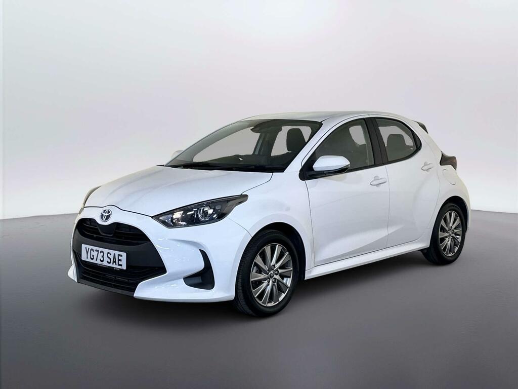 Toyota Yaris 1.5 Vvt-h Icon Hatchback Hybrid E-cvt E YG73SAE White #4