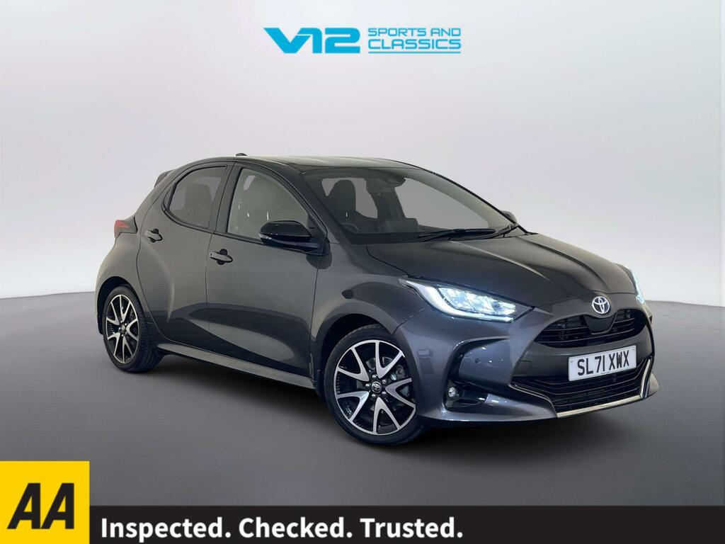 Toyota Yaris 1.5 Vvt-h Dynamic Hatchback Hybrid E-cv Grey