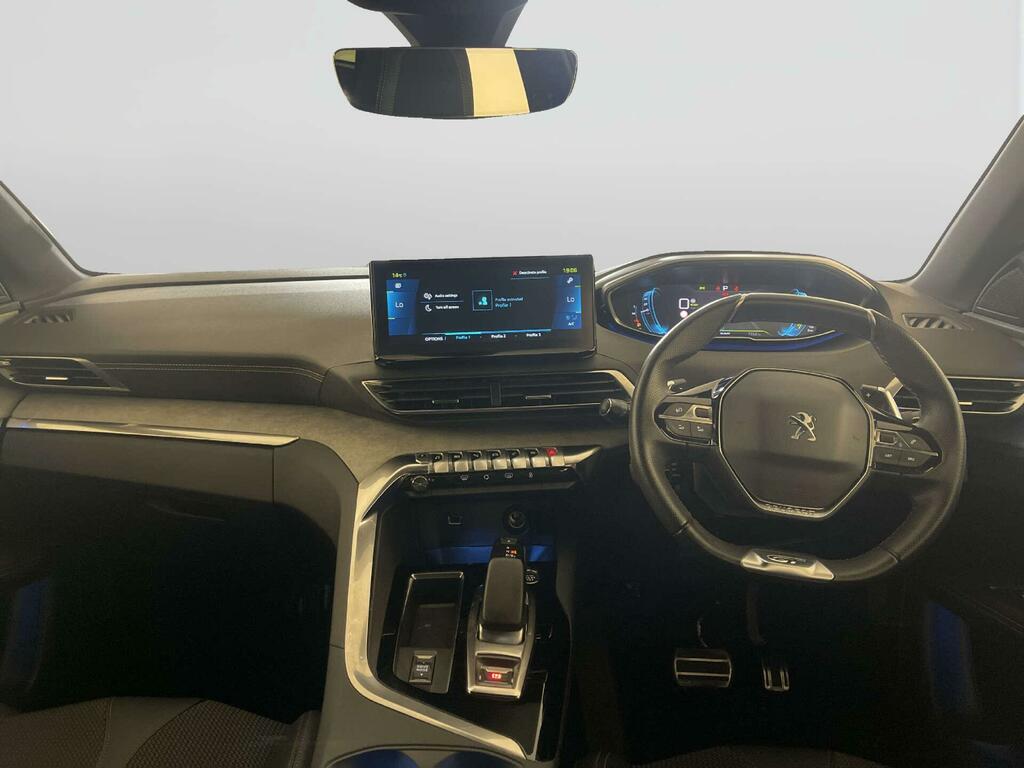 Peugeot 3008 1.6 13.2Kwh Gt Line Suv Plug-in Hybrid LP72VTF Black #2