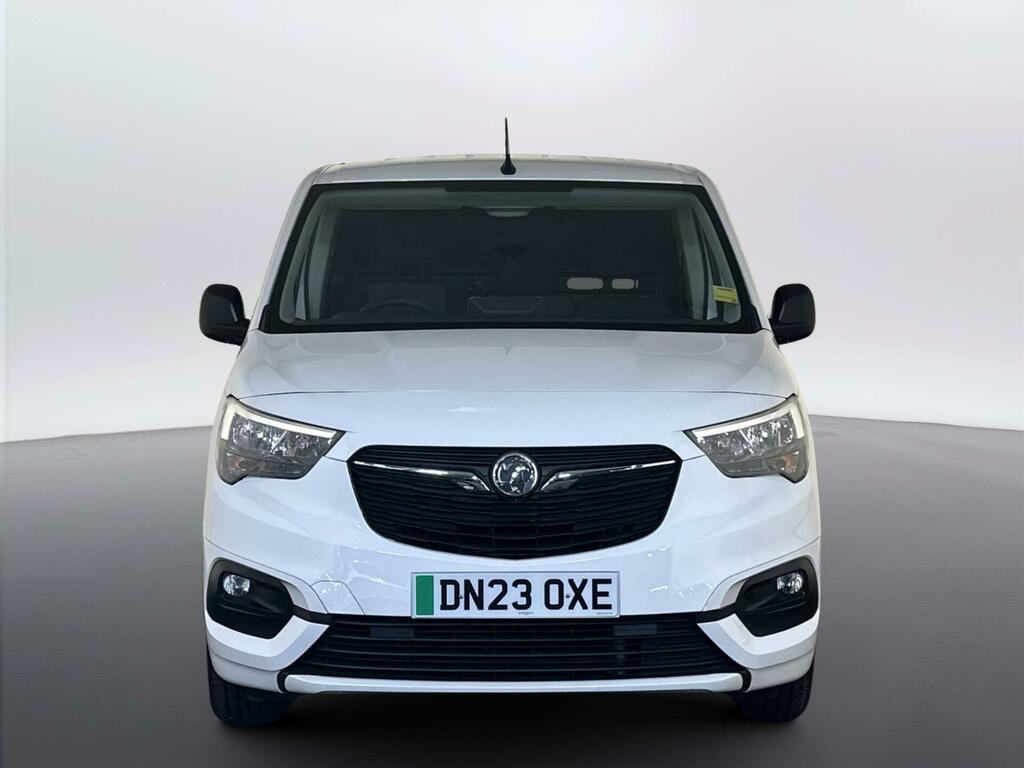 Vauxhall Combo-e Life 2300 50Kwh Sportive Panel Van L1 DN23OXE White #3