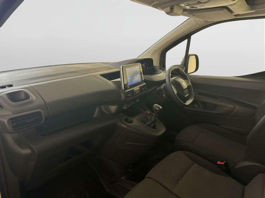 Peugeot Partner 1.5 Bluehdi 1000 Professional Premium Standard P FT72OJL White #2