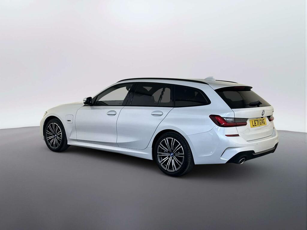 BMW 3 Series 2.0 330E 12Kwh M Sport Touring Plug-in LE71GYG White #6
