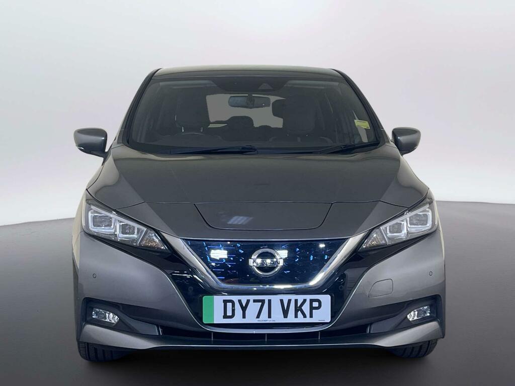 Nissan Leaf 40Kwh Tekna Hatchback 150 Ps DY71VKP Grey #3