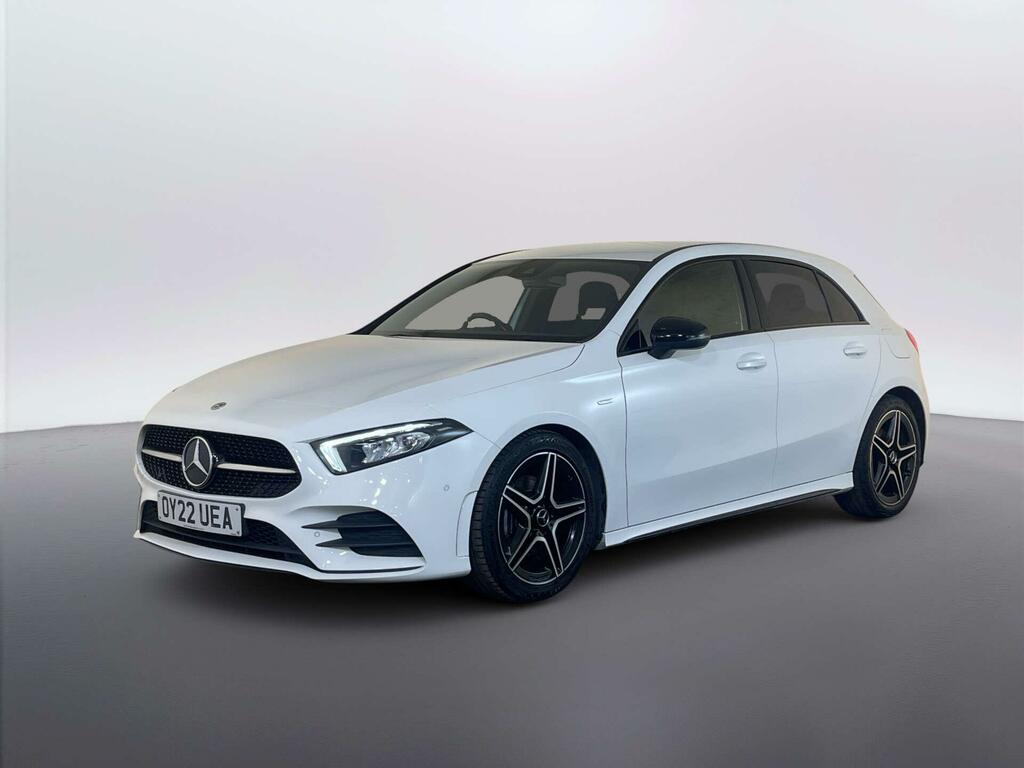 Mercedes-Benz A Class 1.3 A200 Amg Line Edition Executive Hatchback OY22UEA White #4