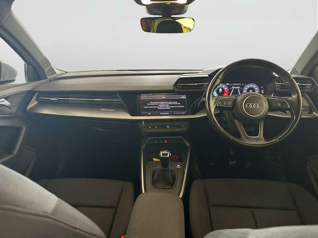 Audi A3 1.5 Tfsi 35 Technik Sportback Eu FV70JUT Silver #2