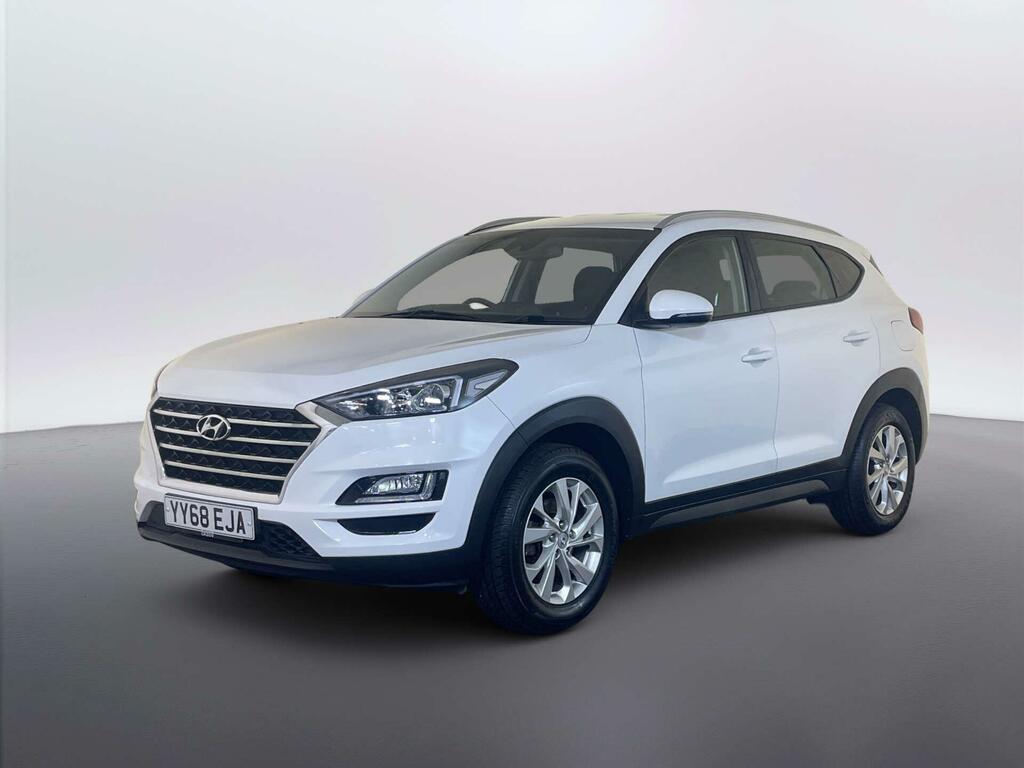 Hyundai Tucson 1.6 Gdi Se Nav Suv Euro 6 Ss YY68EJA White #4