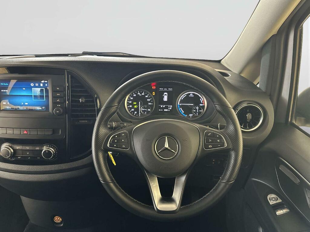 Mercedes-Benz eVito 116 E Progressive Silver #14
