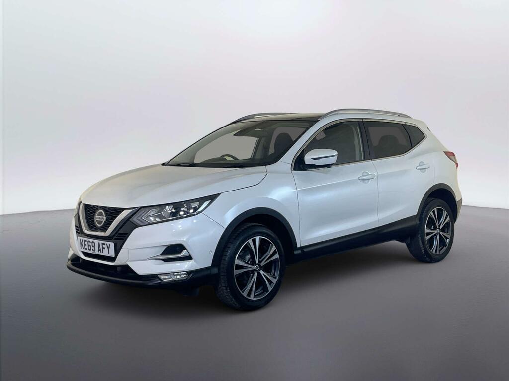 Nissan Qashqai 1.3 Dig-t N-connecta Suv Euro 6 KE69AFY White #4