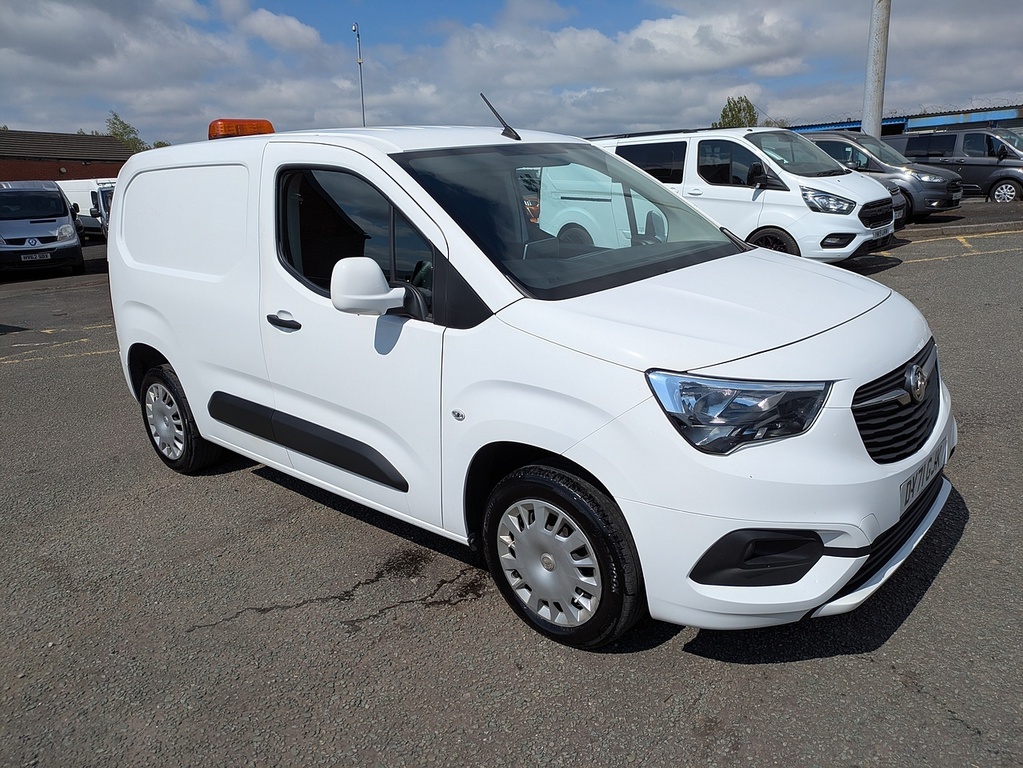 Vauxhall Combo Turbo D 2300 Sportive White