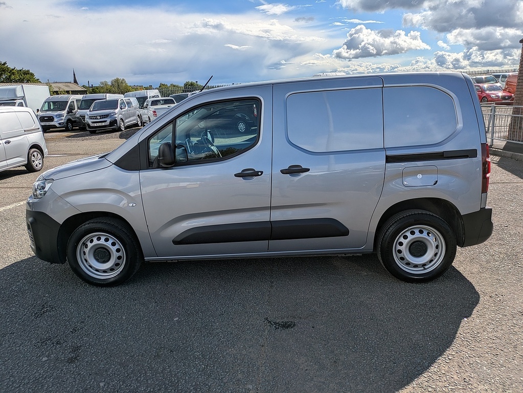 Citroen Berlingo Bluehdi 1000 Enterprise Edition M YE23MGO Grey #4