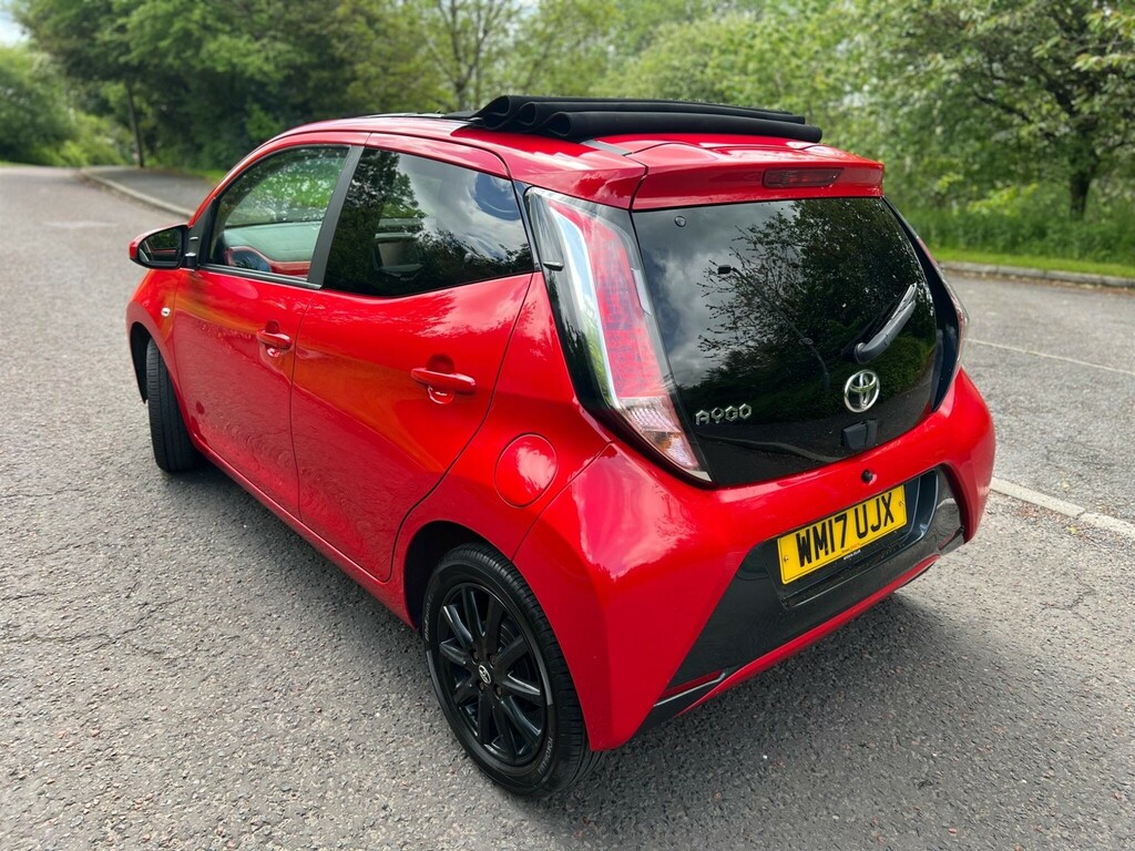 Toyota Aygo 1.0 Vvt-i X-style Euro 6 WM17UJX Red #4