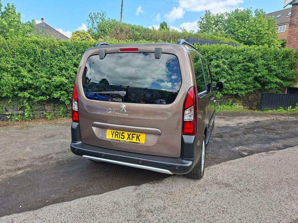 Peugeot Partner Tepee Mpv 1.6 Hdi Tepee Outdoor 201515 Brown #4