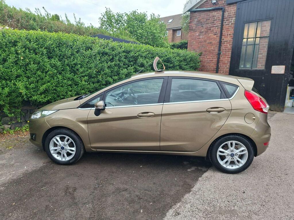 Ford Fiesta Hatchback 1.25 Zetec Euro 6 201515 SA15TKZ Gold #4