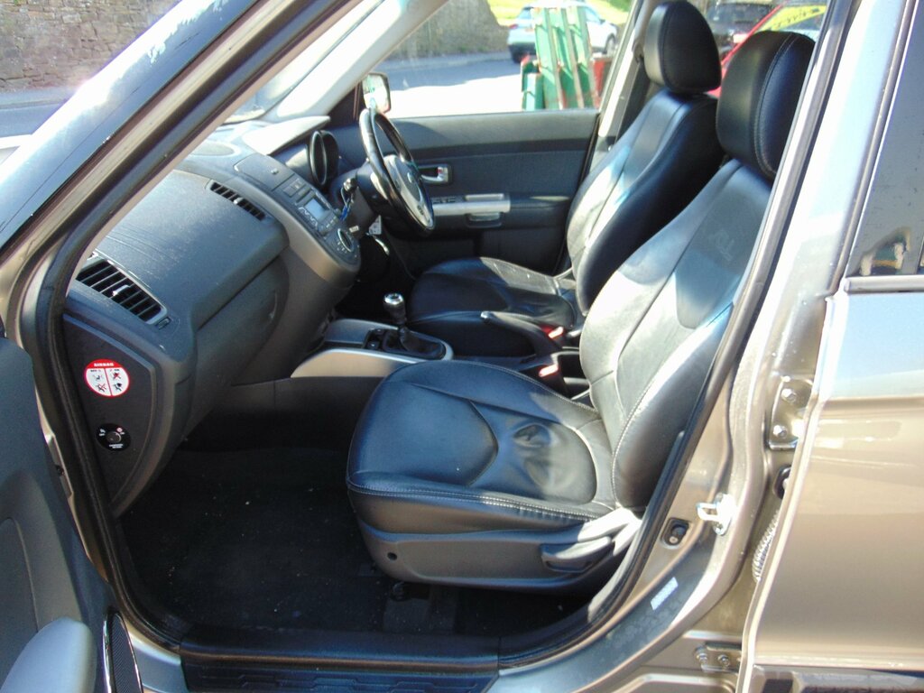Kia Soul 1.6 Crdi Quantum Suv Euro 5 126 Silver #5