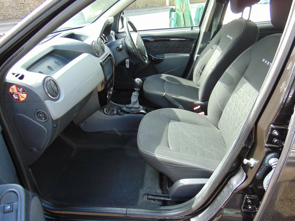Dacia Duster 1.5 Dci Laureate Suv 4Wd Euro 6 YE16YKU Black #5