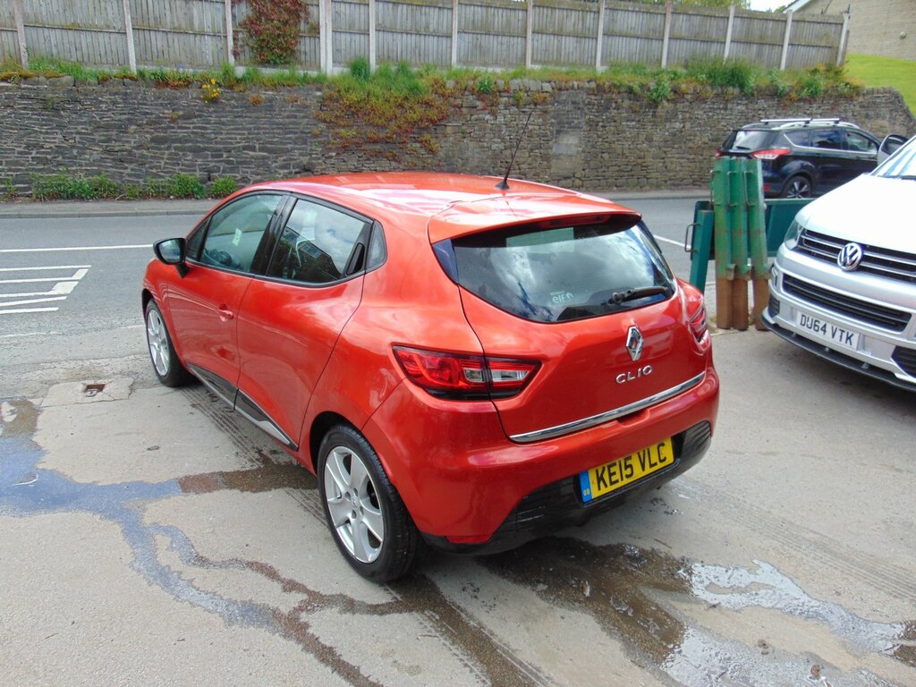 Renault Clio 1.2 16V Dynamique Medianav Hatchback Ma KE15VLC Red #2