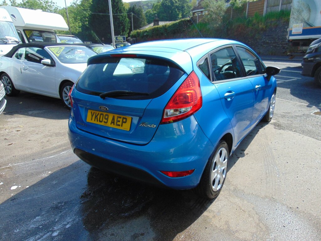 Ford Fiesta 1.25 Style Hatchback 133 Gkm Blue #4