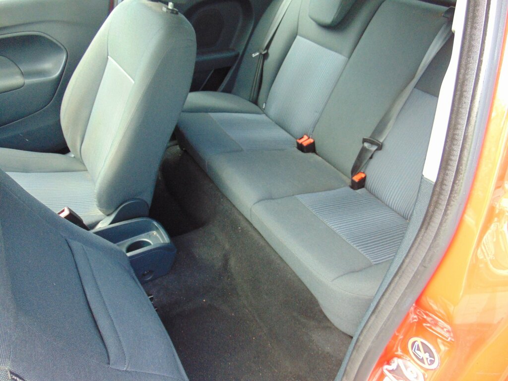 Ford Fiesta 1.25 Style Hatchback 124 Gkm, YS12OGL Red #6