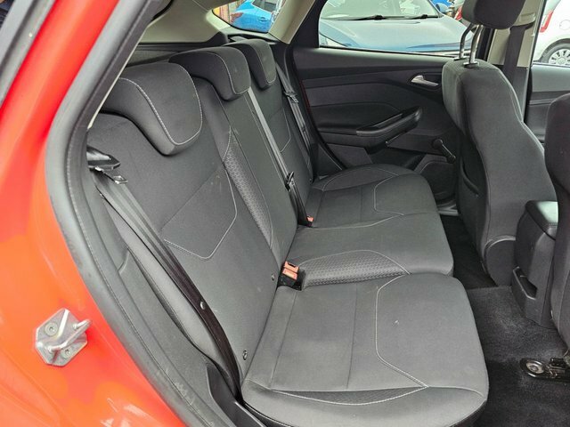 Ford Focus 2018 1.5 Tdci Zetec Edition Hatchback M YX68RVM Red #6