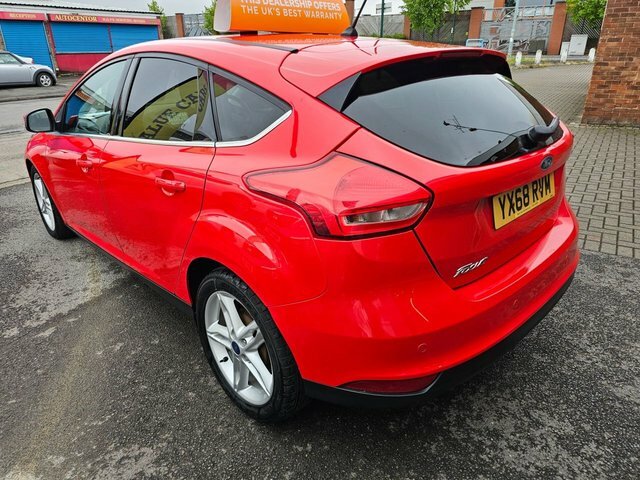 Ford Focus 2018 1.5 Tdci Zetec Edition Hatchback M YX68RVM Red #3