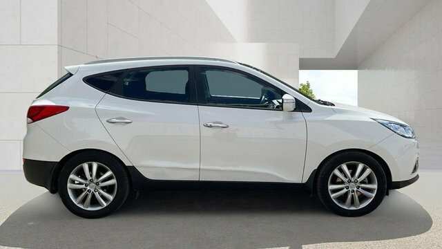 Hyundai Ix35 2011 2.0 Crdi Premium Suv 4Wd Euro YE61HKL White #5