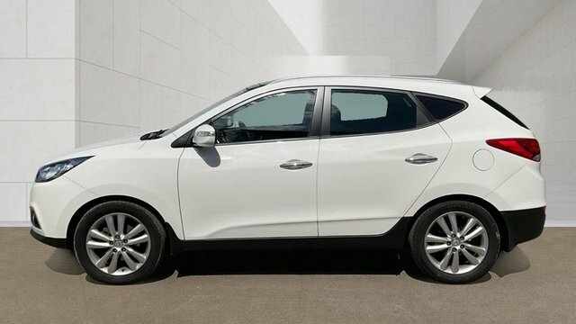 Hyundai Ix35 2011 2.0 Crdi Premium Suv 4Wd Euro YE61HKL White #6