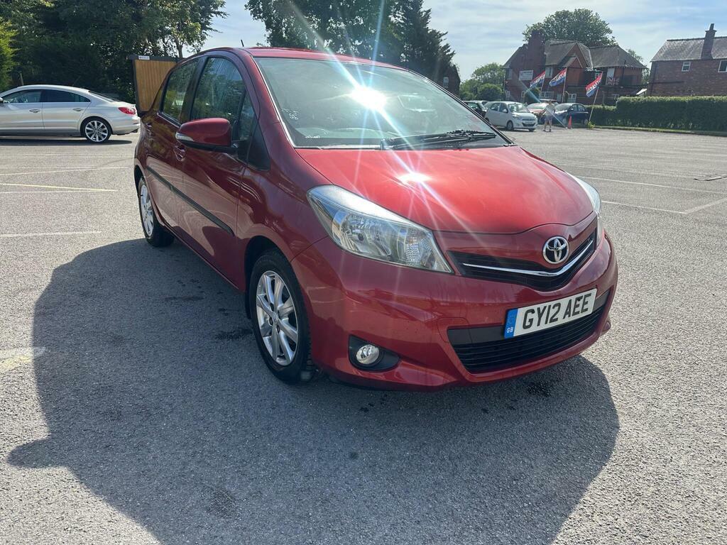 Toyota Yaris 1.33 Dual Vvt-i Tr Euro 5 Red