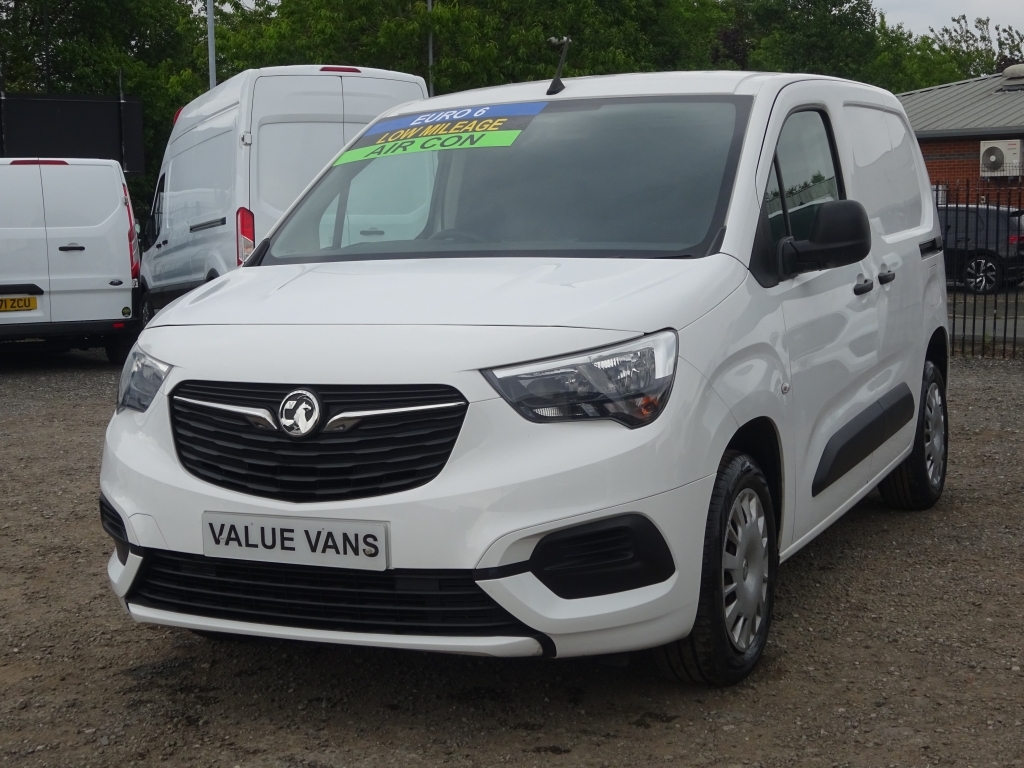 Vauxhall Combo Cargo Sportive L1 DL21WDR White #3