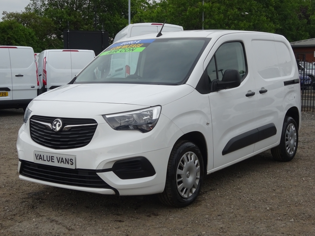 Vauxhall Combo Cargo Sportive L1 DL21WDR White #5