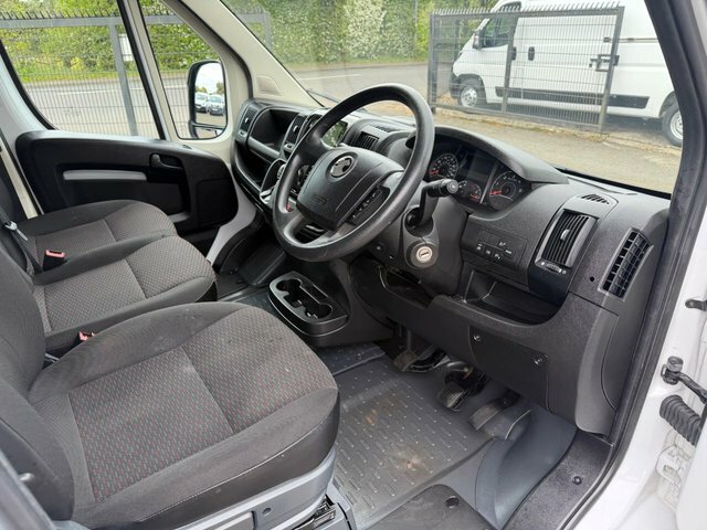 Vauxhall Movano Cdti 3500 Biturbo Prime White #3