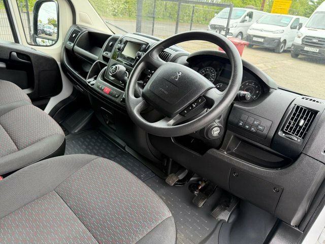 Peugeot Boxer Bluehdi 335 Professional Panel MF22NVE White #3