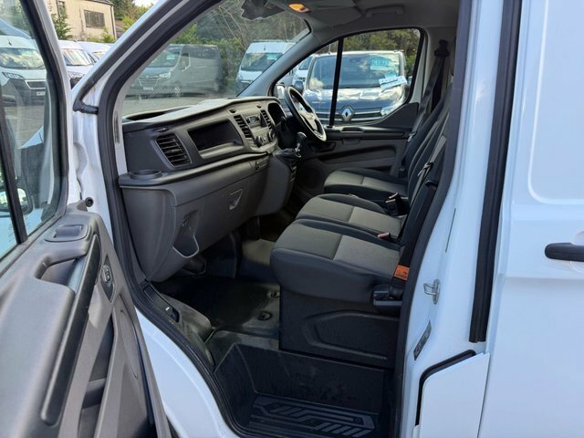 Ford Transit Custom 300 Ecoblue Panel Van CT19WRU White #5