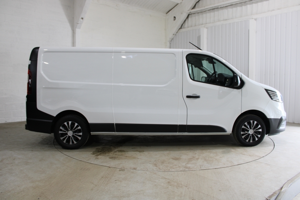 Renault Trafic Trafic Ll30 Business Blue Dci MA72UVX #2