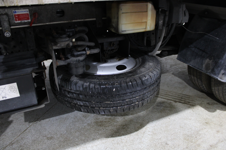 Isuzu  Dropside Swb L1 Grey #12