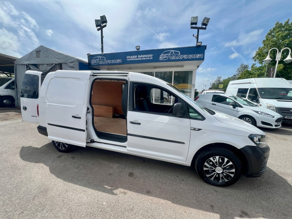 Volkswagen Caddy Maxi 2.0 Tdi Bluemotion Tech 102Ps Startline Van GJ17YSW White #4