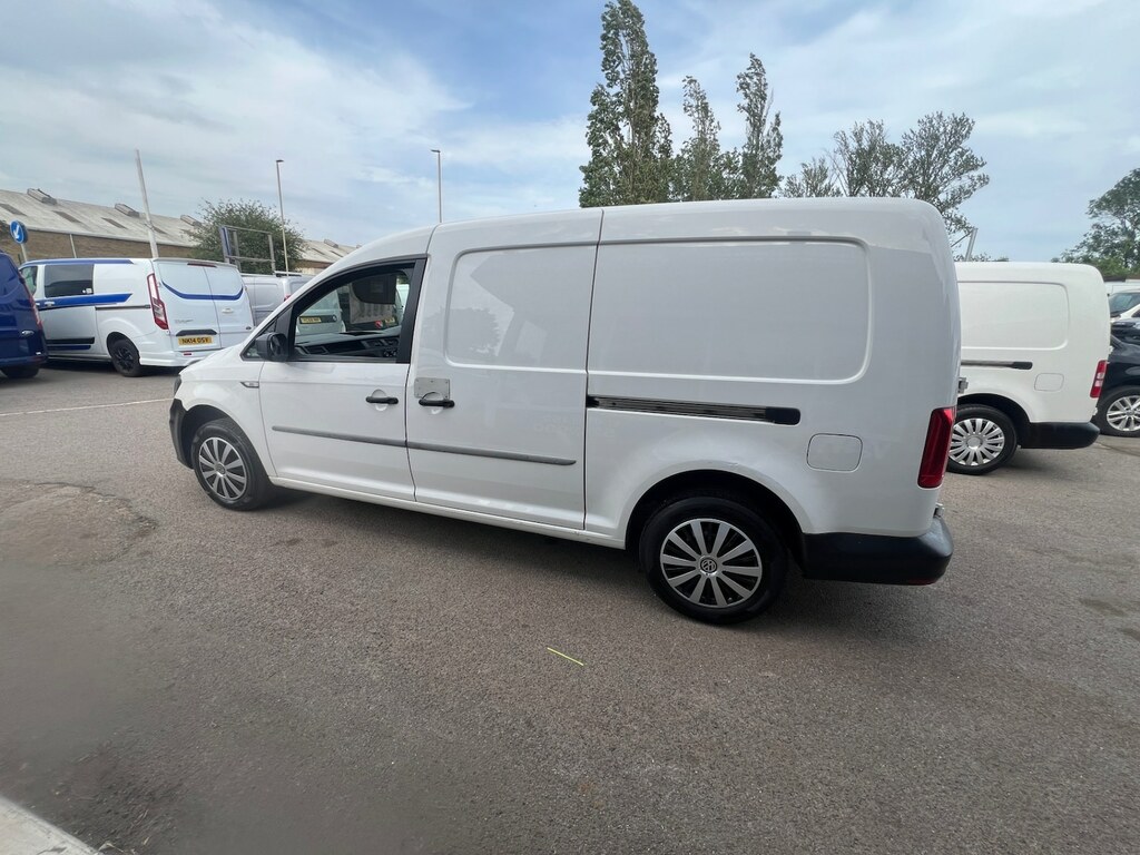 Volkswagen Caddy Maxi 2.0 Tdi Bluemotion Tech 102Ps Startline Van White #6
