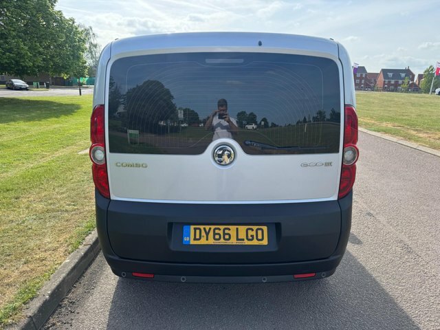 Vauxhall Combo 1.3 Cdti 2300 Ecoflex Crew Van L2 H1 DY66LGO Silver #6