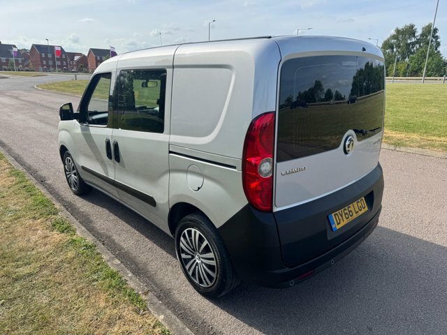 Vauxhall Combo 1.3 Cdti 2300 Ecoflex Crew Van L2 H1 DY66LGO Silver #5