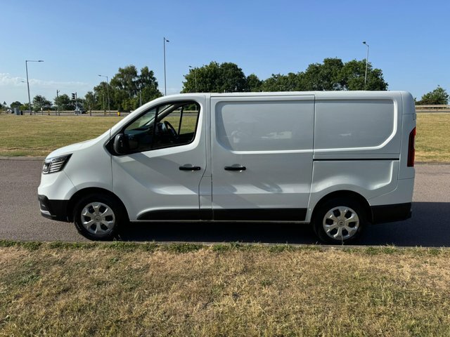 Renault Trafic 2.0 Dci Blue Sl28 Business L1 H1 Euro 6 S S YY72VYH White #4