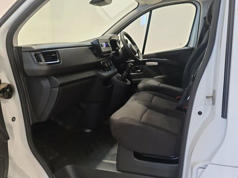 Nissan Primastar 2.0 Dci Visia FY72XGZ #6