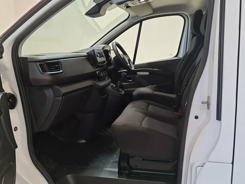 Renault Trafic 2.0 Dci Lh30 MH72KMV #5