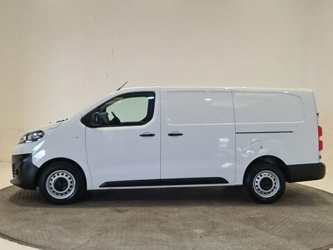 Vauxhall Vivaro 1.5 Turbo D DT73NCN #4