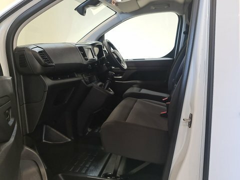 Vauxhall Vivaro 1.5 Turbo D DT73NCN #6
